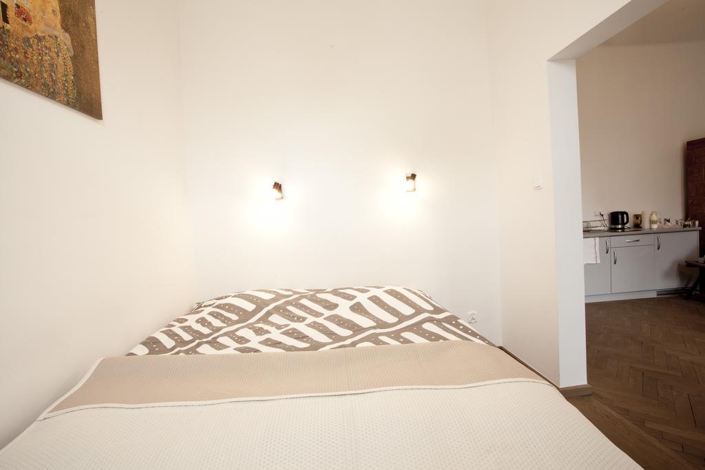 Апартаменты Krakow Townhouse Экстерьер фото